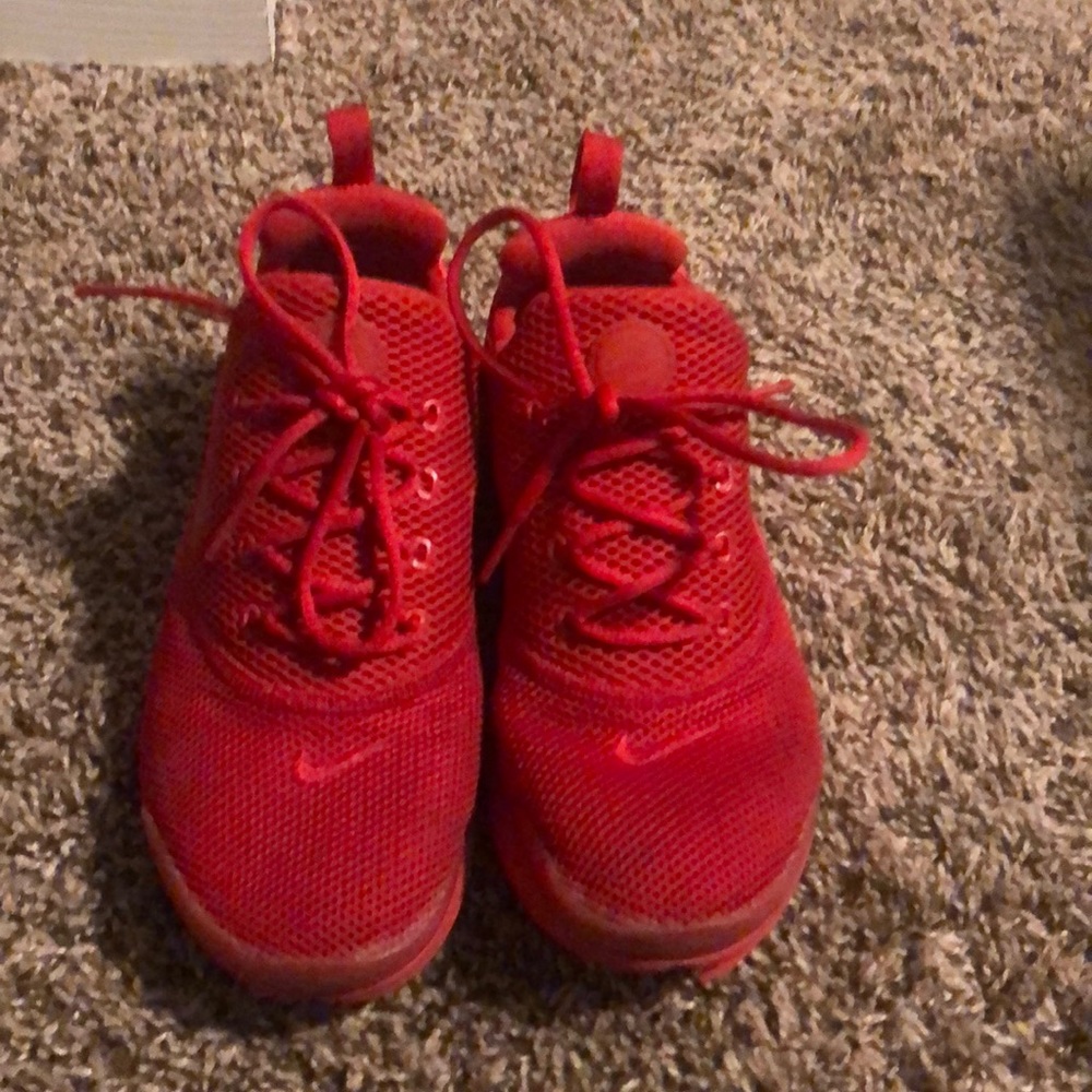 Red Nike Presto Size 4